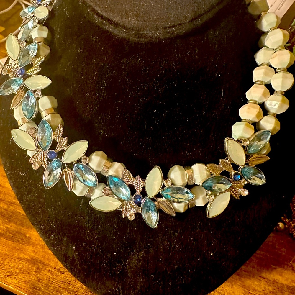 Charming Charlie choker statement piece necklace